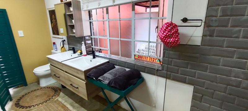 3 Bedroom Property for Sale in Florauna Gauteng