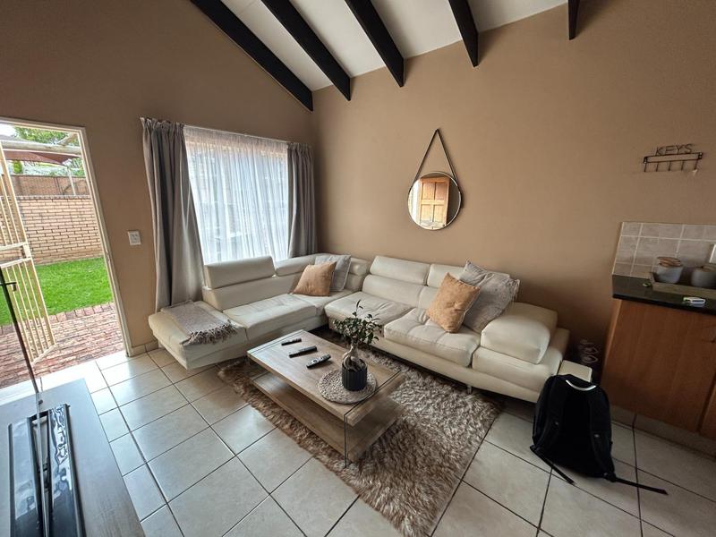 2 Bedroom Property for Sale in Kosmosdal Gauteng
