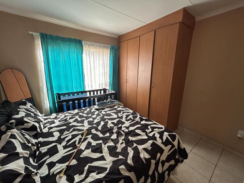 2 Bedroom Property for Sale in Kosmosdal Gauteng
