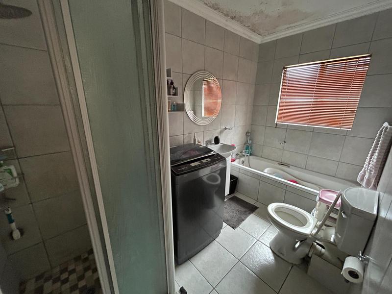 To Let 2 Bedroom Property for Rent in Eco Park Gauteng