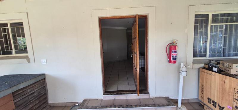 4 Bedroom Property for Sale in Mnandi Gauteng