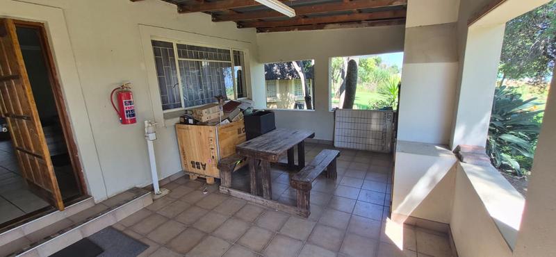 4 Bedroom Property for Sale in Mnandi Gauteng