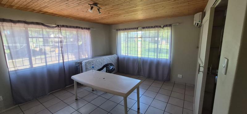 4 Bedroom Property for Sale in Mnandi Gauteng