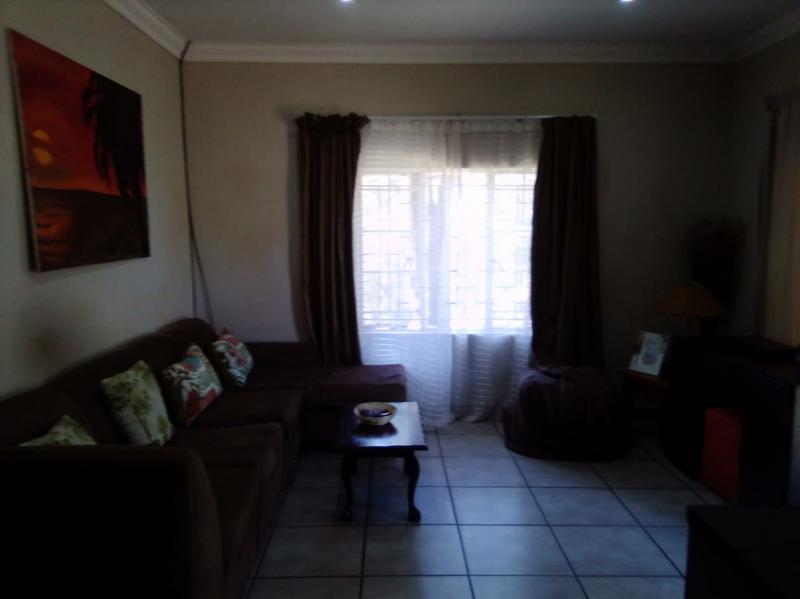 4 Bedroom Property for Sale in Mnandi Gauteng