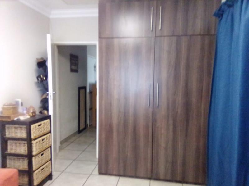 4 Bedroom Property for Sale in Mnandi Gauteng
