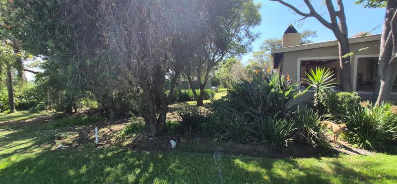 4 Bedroom Property for Sale in Mnandi Gauteng