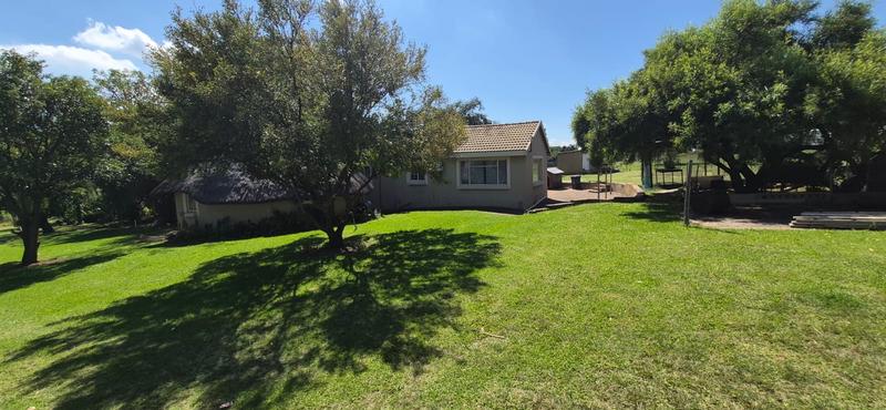 4 Bedroom Property for Sale in Mnandi Gauteng