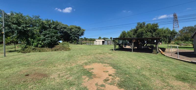 4 Bedroom Property for Sale in Mnandi Gauteng