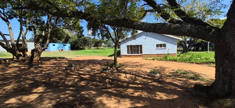 4 Bedroom Property for Sale in Mnandi Gauteng