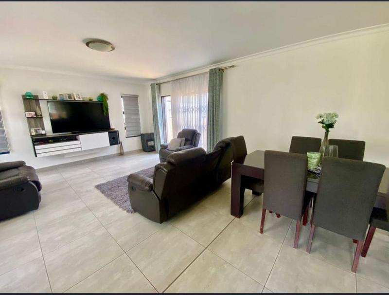 3 Bedroom Property for Sale in Thatchfield Gauteng