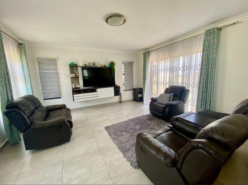 3 Bedroom Property for Sale in Thatchfield Gauteng