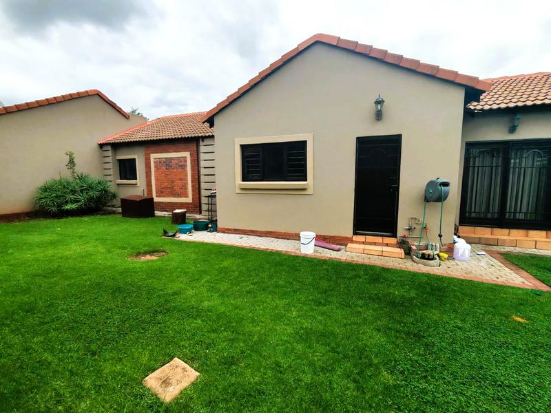 3 Bedroom Property for Sale in Eco Park Gauteng
