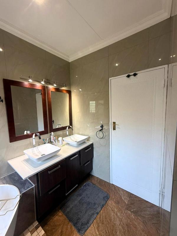 3 Bedroom Property for Sale in Eco Park Gauteng