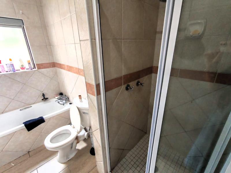 3 Bedroom Property for Sale in Eco Park Gauteng