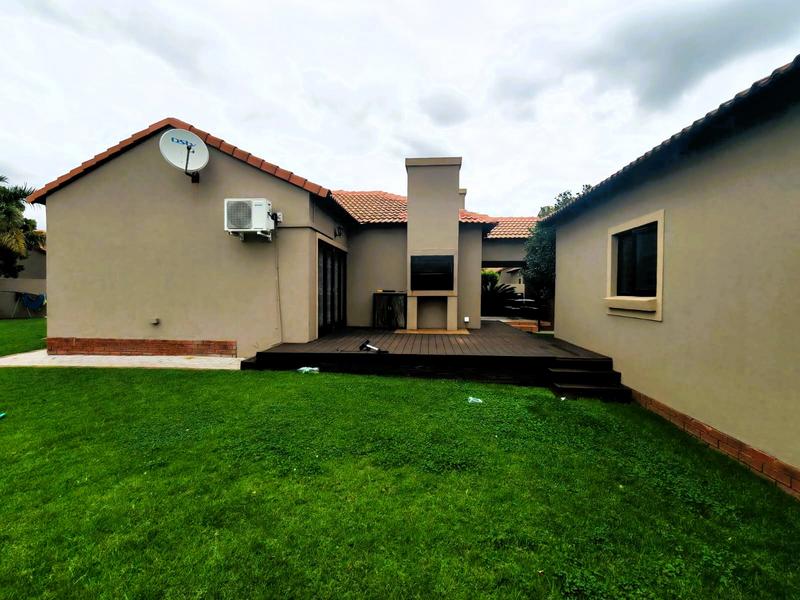 3 Bedroom Property for Sale in Eco Park Gauteng