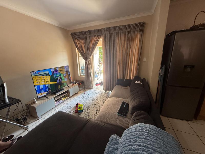 2 Bedroom Property for Sale in Summerfields Estate Gauteng