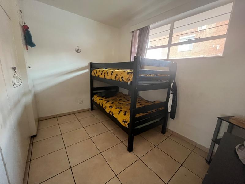 2 Bedroom Property for Sale in Florida Lake Gauteng