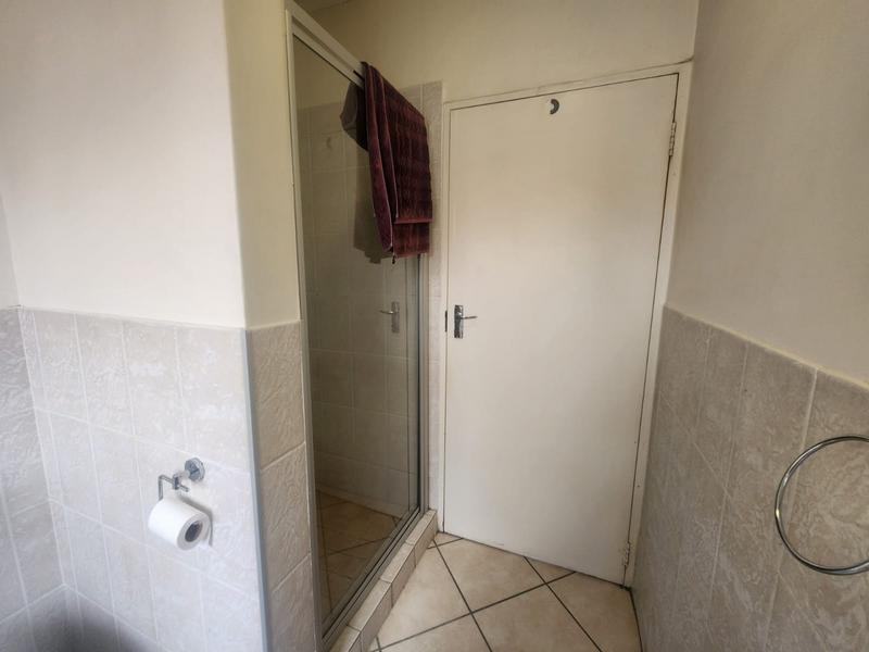 2 Bedroom Property for Sale in Buccleuch Gauteng