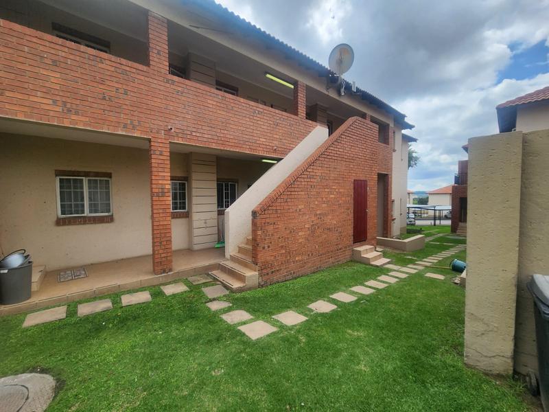 2 Bedroom Property for Sale in Buccleuch Gauteng