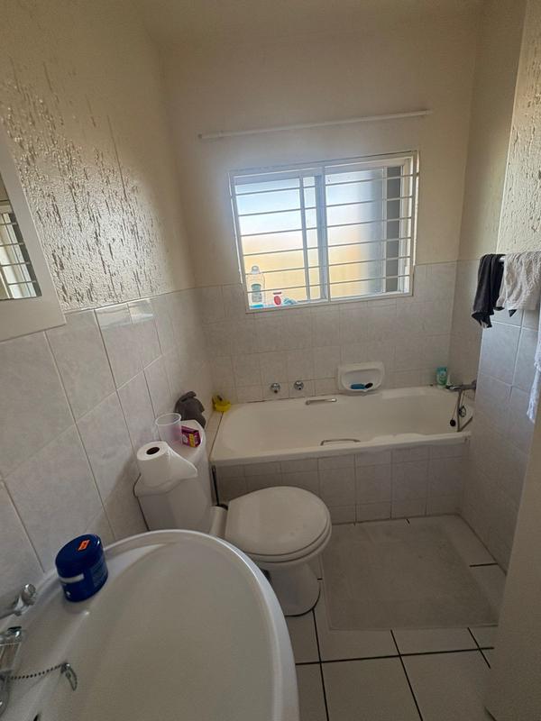 2 Bedroom Property for Sale in Sandringham Gauteng