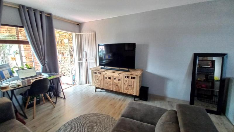 To Let 2 Bedroom Property for Rent in Rietvalleirand Gauteng
