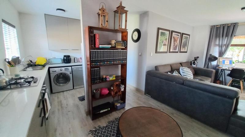 To Let 2 Bedroom Property for Rent in Rietvalleirand Gauteng