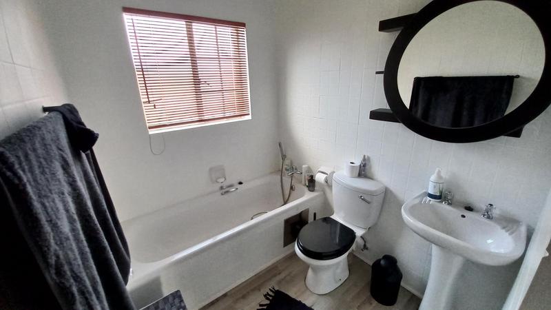 To Let 2 Bedroom Property for Rent in Rietvalleirand Gauteng