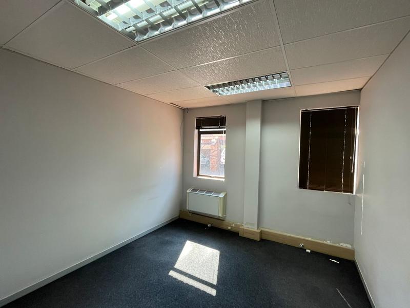 To Let Commercial Property for Rent in Die Hoewes Gauteng
