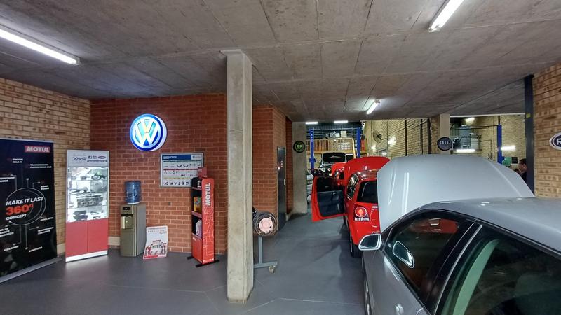 To Let Commercial Property for Rent in Hennops Park Industrial Gauteng