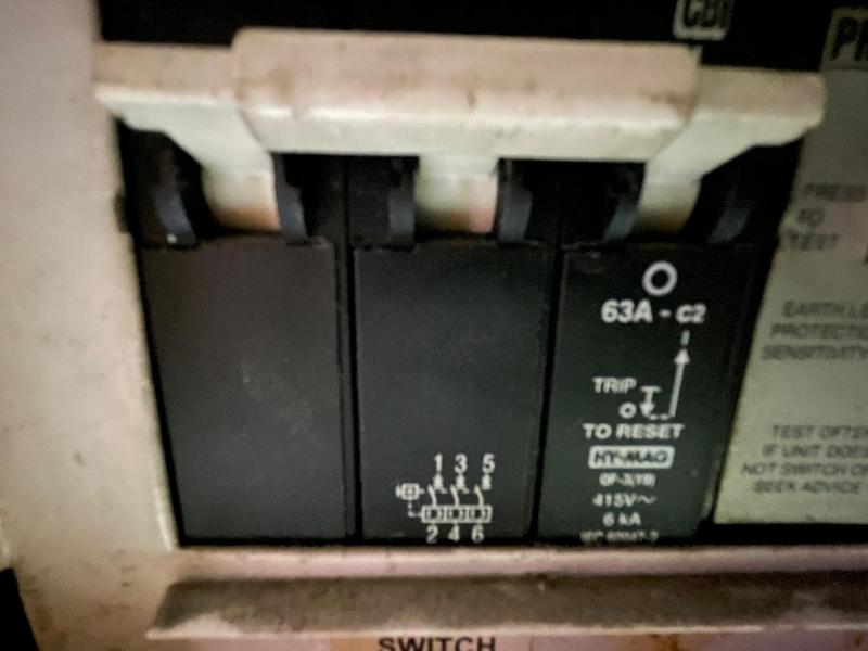 To Let Commercial Property for Rent in Hennops Park Industrial Gauteng