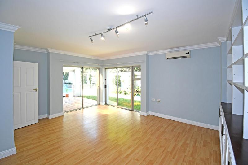 To Let 3 Bedroom Property for Rent in Strathavon Gauteng