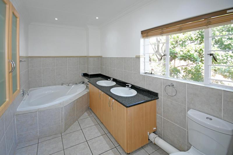 To Let 3 Bedroom Property for Rent in Strathavon Gauteng