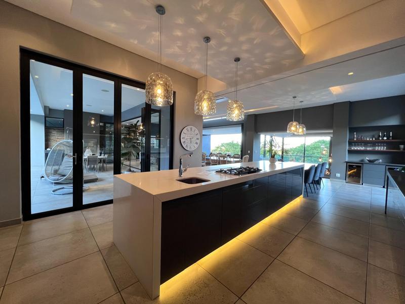 6 Bedroom Property for Sale in Featherbrooke Estate Gauteng