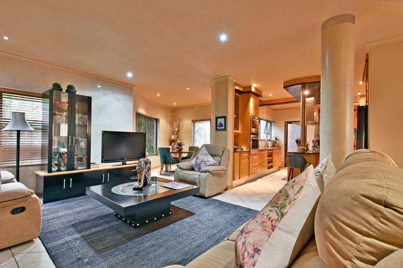 5 Bedroom Property for Sale in Bassonia Estate Gauteng