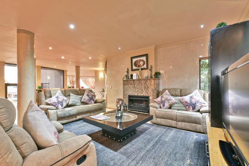 5 Bedroom Property for Sale in Bassonia Estate Gauteng