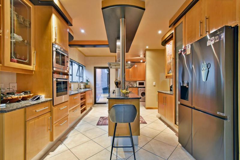 5 Bedroom Property for Sale in Bassonia Estate Gauteng