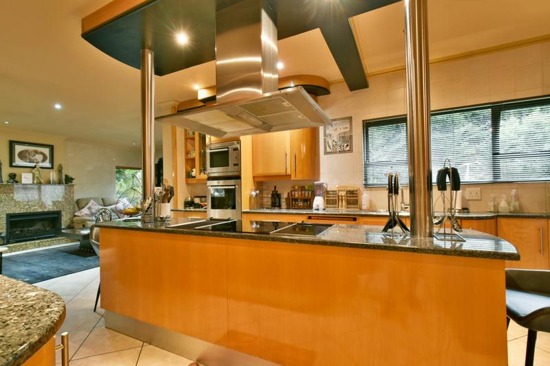 5 Bedroom Property for Sale in Bassonia Estate Gauteng