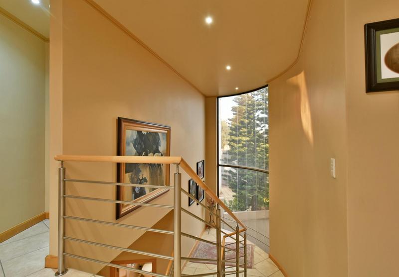 5 Bedroom Property for Sale in Bassonia Estate Gauteng