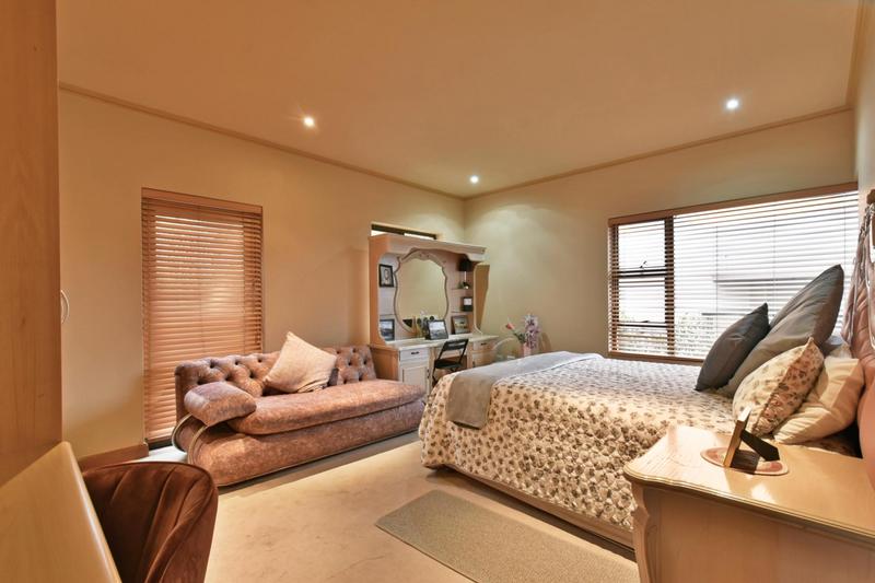 5 Bedroom Property for Sale in Bassonia Estate Gauteng