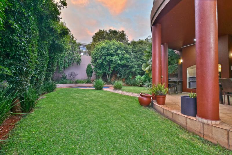 5 Bedroom Property for Sale in Bassonia Estate Gauteng