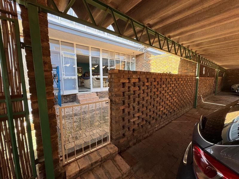 3 Bedroom Property for Sale in Lyttelton Manor Gauteng
