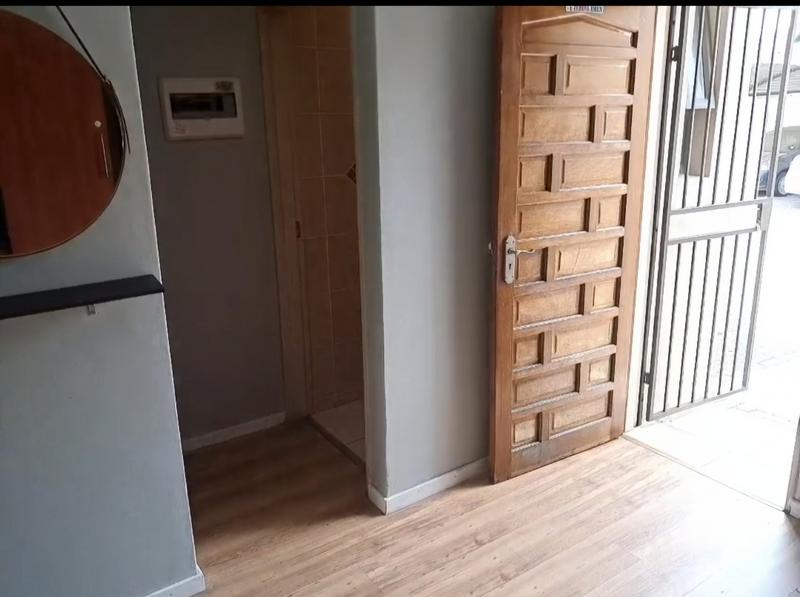 2 Bedroom Property for Sale in Gezina Gauteng