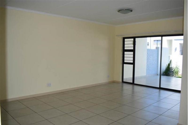 To Let 3 Bedroom Property for Rent in Petervale Gauteng