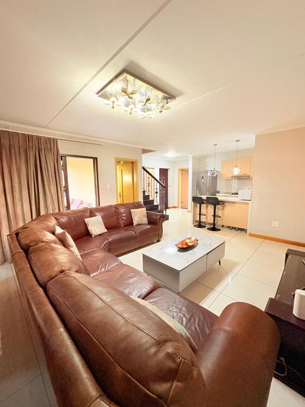 To Let 4 Bedroom Property for Rent in Summerset Gauteng