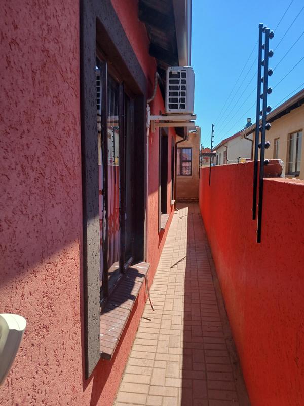 3 Bedroom Property for Sale in Soshanguve VV Gauteng