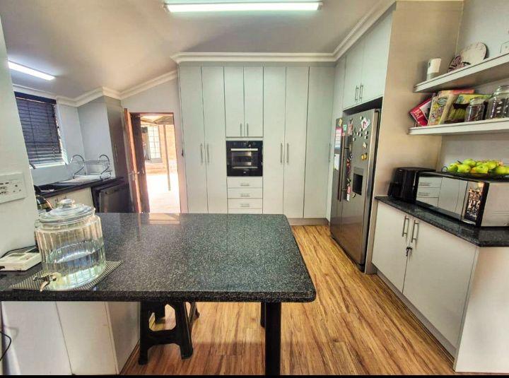 3 Bedroom Property for Sale in South Crest Gauteng