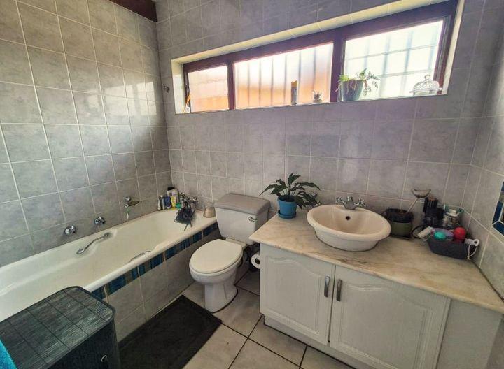3 Bedroom Property for Sale in South Crest Gauteng