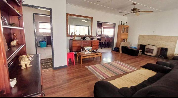 3 Bedroom Property for Sale in South Crest Gauteng