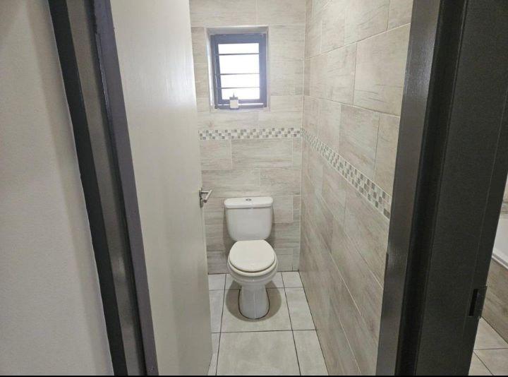 3 Bedroom Property for Sale in South Crest Gauteng