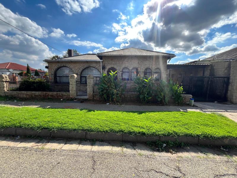 2 Bedroom Property for Sale in Geduld Gauteng